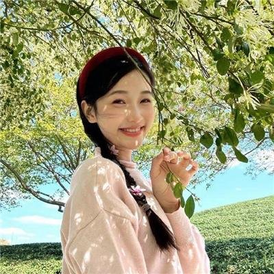 春色无边满绿波